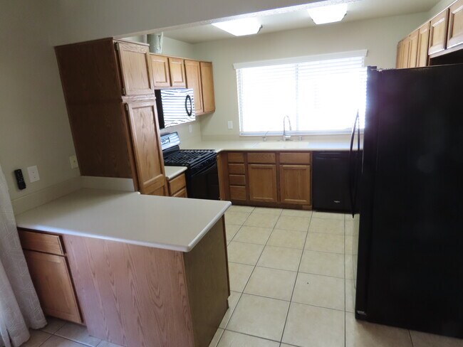 Foto del edificio - 4621 Country Gables Ct