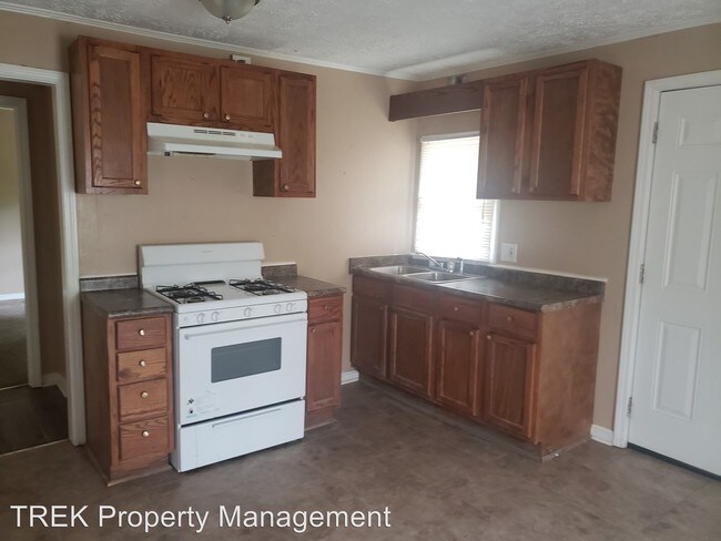Building Photo - 3 br, 2 bath House - 112 Rhea St.