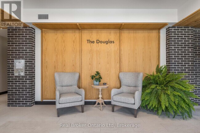 Photo du bâtiment - 1723 8th Ave E