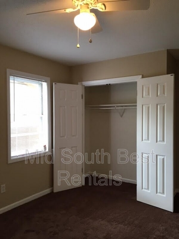 Foto del edificio - 3644 Tessland Rd