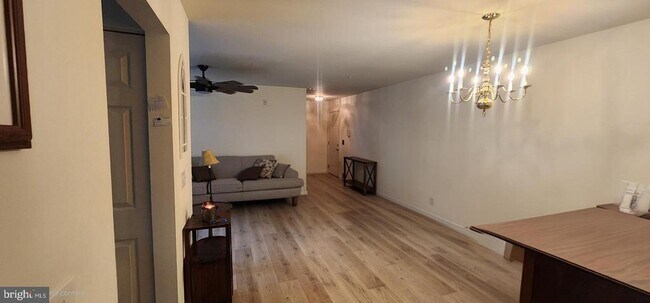 Foto del edificio - 3500 Thomas Pointe Ct