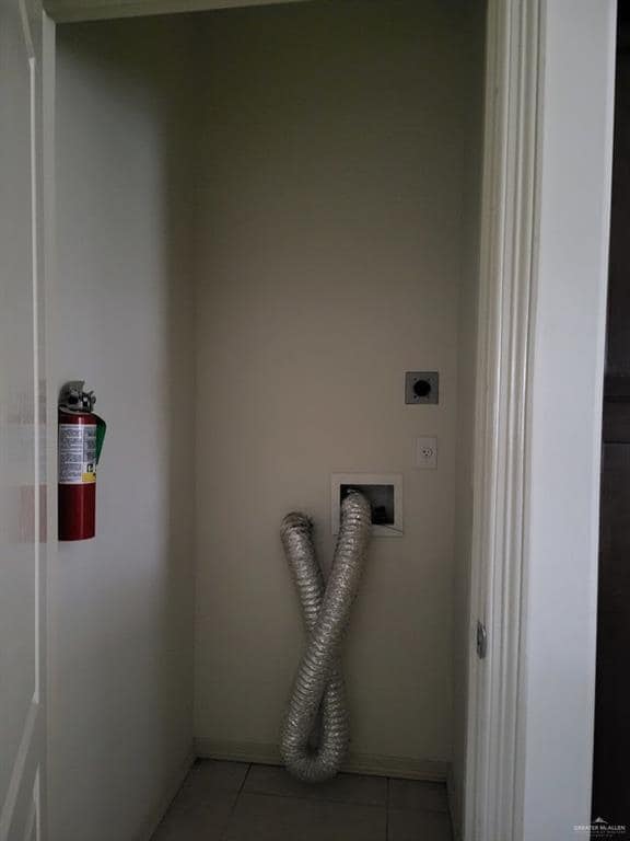 Building Photo - 11 Lotto Ln