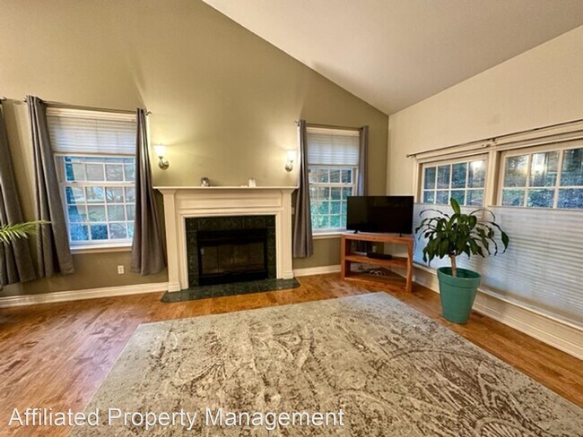 Building Photo - 4 br, 3 bath House - 4737 Forest Creek Dr.