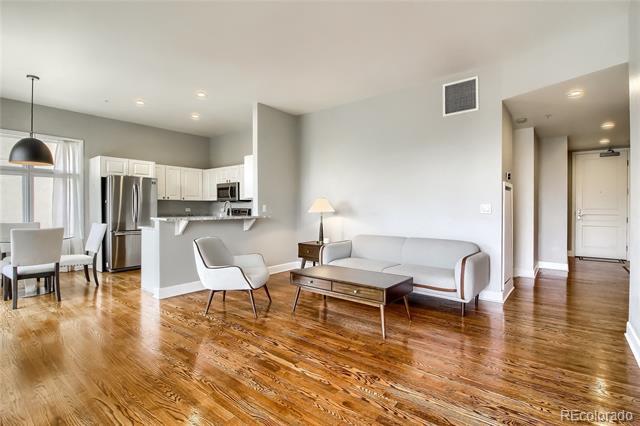 Building Photo - 25 N Downing St