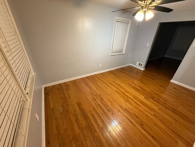 Foto del edificio - 1668 Kirkwood Rd