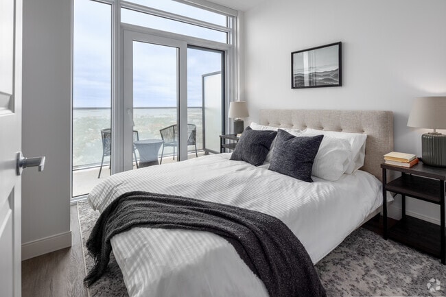 2 BR, 2 BA - 789 SF - King William Residences
