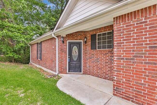 Building Photo - 108 Harbour Town Cir