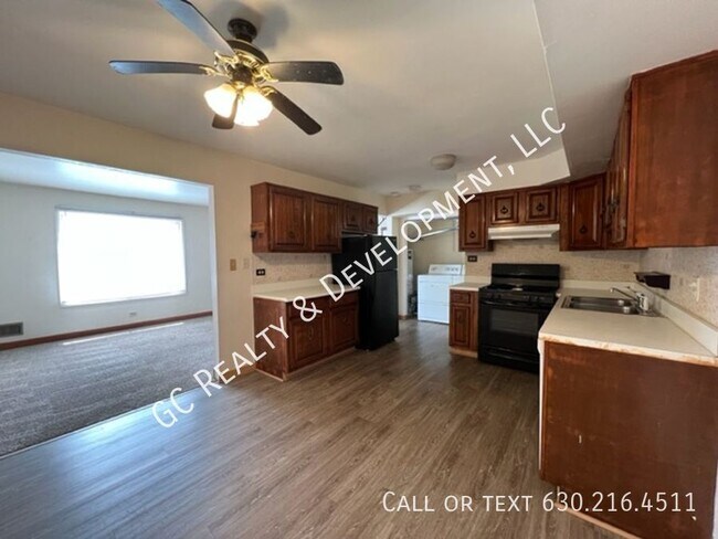 Foto del edificio - 1744 Queensbury Cir