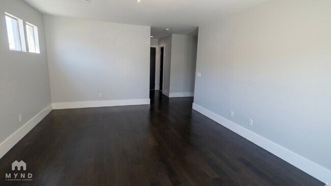 Foto del edificio - 5233 Kendall Ridge Ct