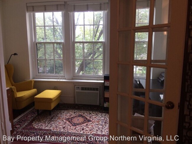 Building Photo - 2 br, 2 bath House - 4700 CONNECTICUT AVE,...