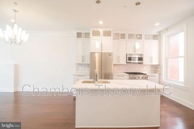 Building Photo - 1640 19th St NW