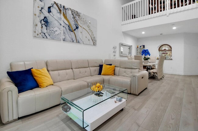 Building Photo - 5095 Madison Lakes Cir N