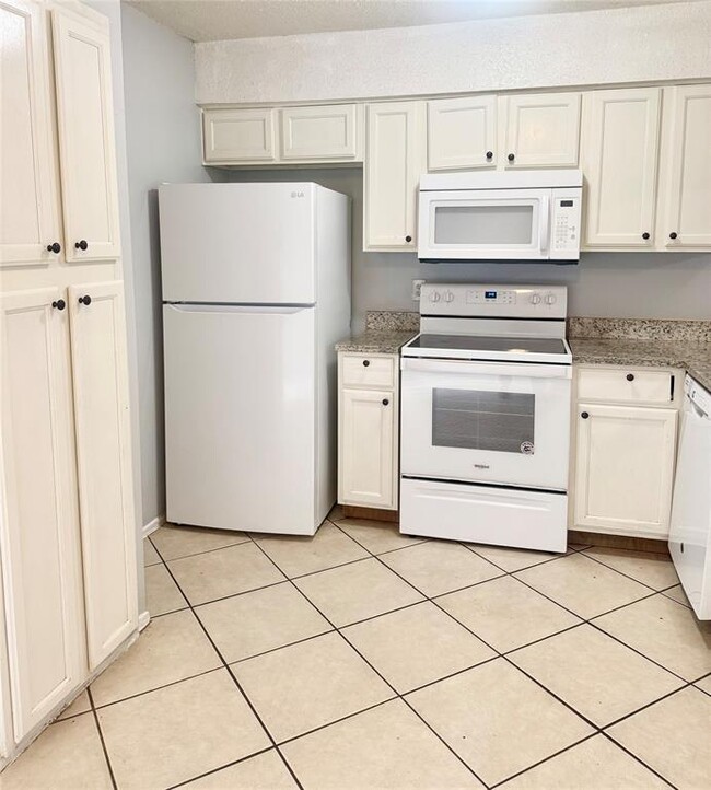 Building Photo - 108 Cockerham St
