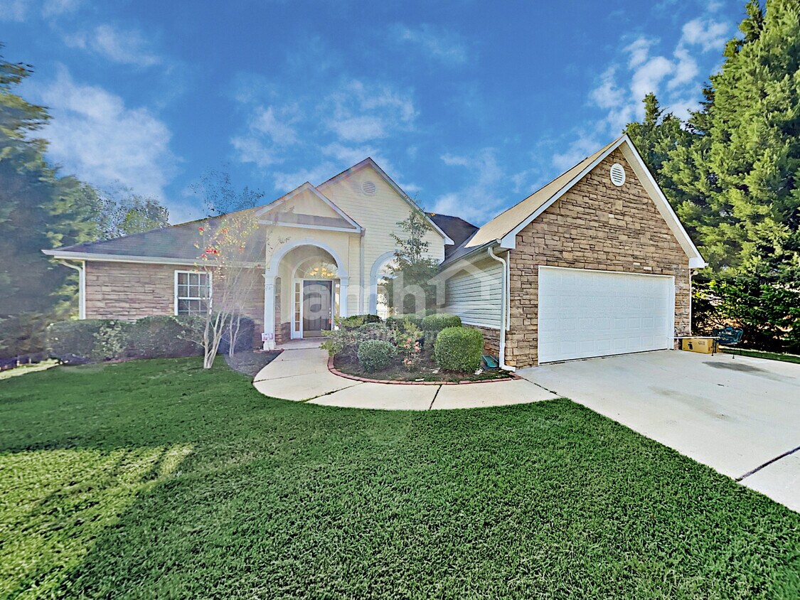 Primary Photo - 240 Grover Turner Way