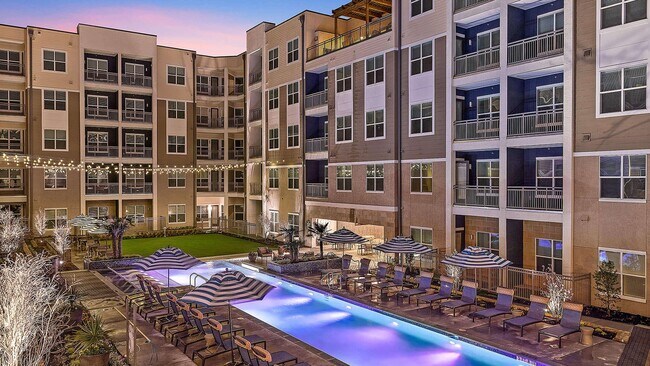 Foto del edificio - 14650 Landmark Blvd