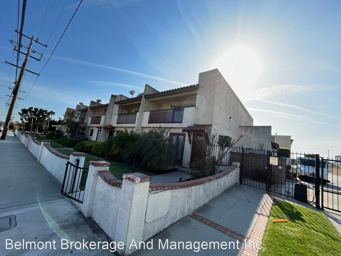 3 br, 1.5 bath House 17433 VIRGINIA AVE. House Rental in Bellflower