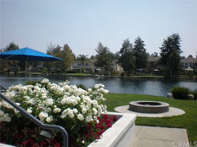 Building Photo - 108 Lakeside Dr