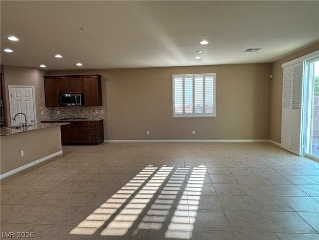 Foto del edificio - 7466 Campbell Ranch Ave