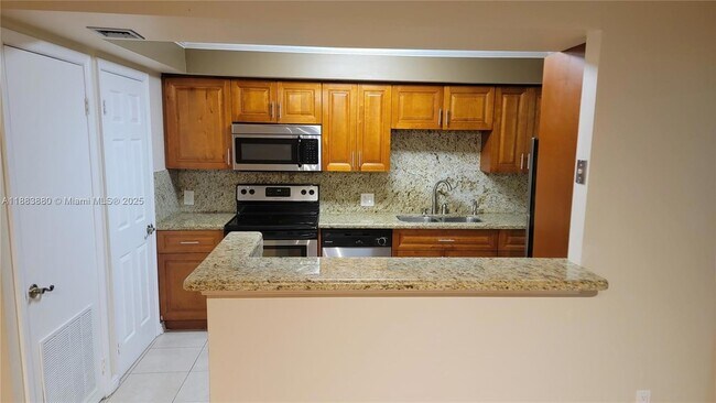Foto del edificio - 8401 SW 107th Ave