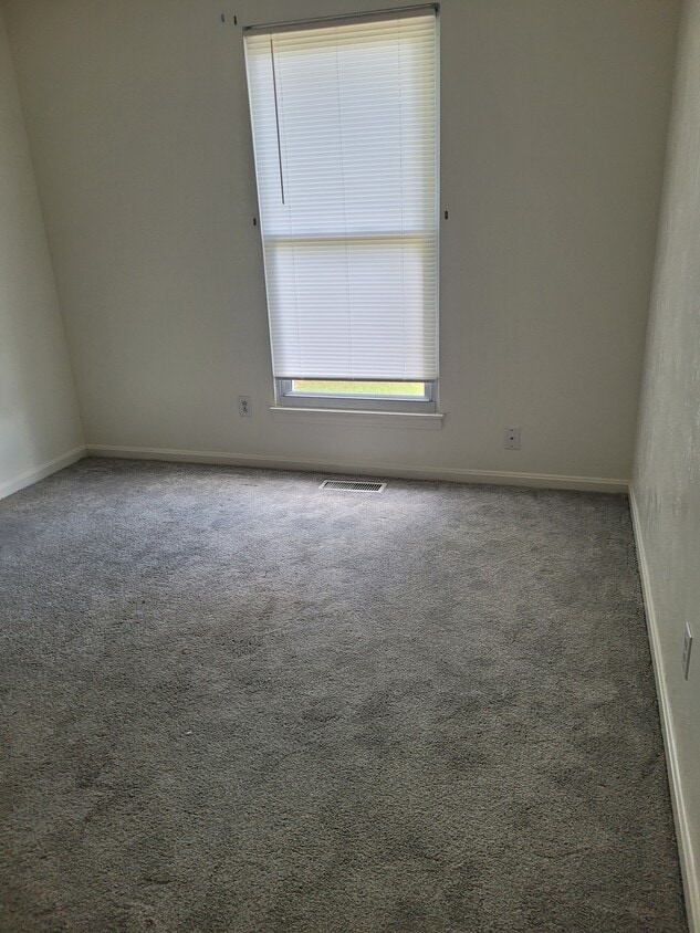 Photo - 6512 El Rancho Rd (Louisville, KY)