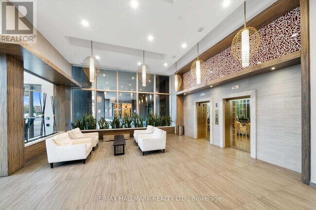 Photo du bâtiment - 8763 Bayview Ave