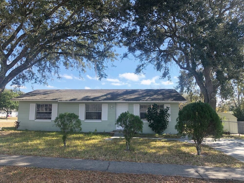 Primary Photo - Cute 3/1 Starter Home in Deltona Lakes