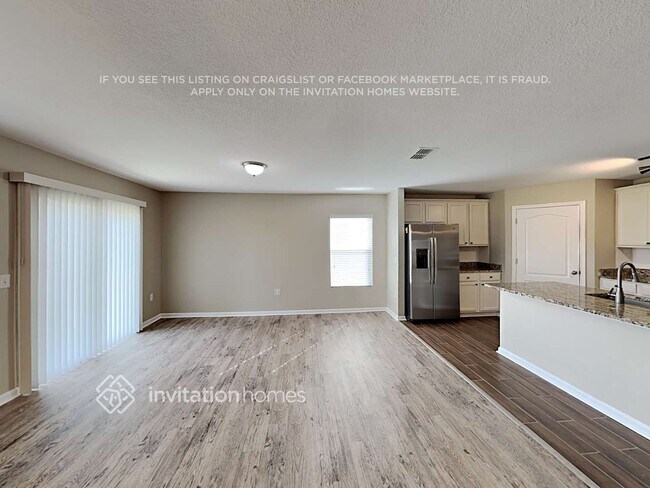 Foto del edificio - 6835 Langford St