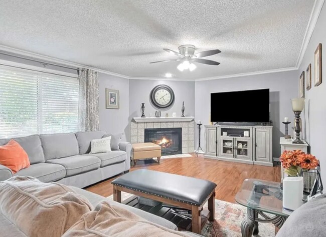 Building Photo - 2015 SW 318th Pl