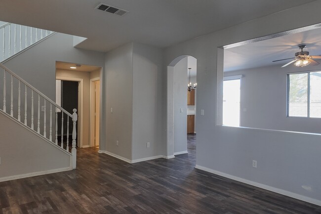 Building Photo - 9222 Cazador St