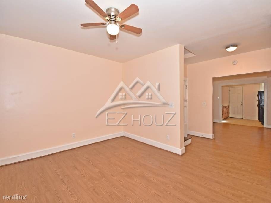 Primary Photo - 917 Brunswick St