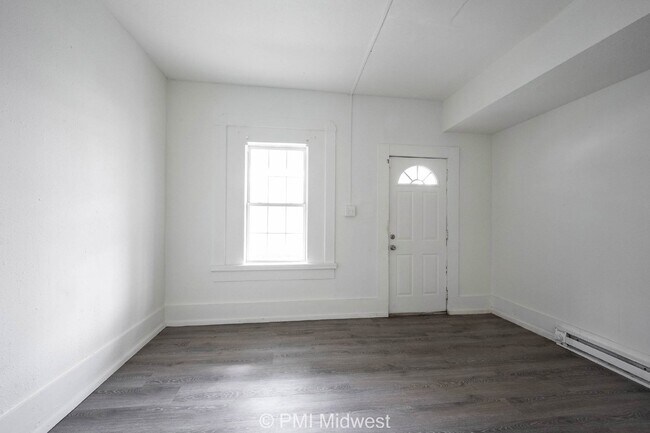 Foto del edificio - "Charming Duplex Retreat: Spacious 2-Bedro...