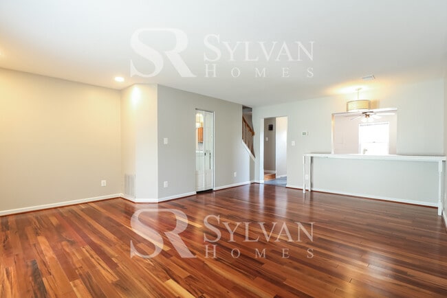 Photo - At Last, This Is What You Have Been Searching For! House