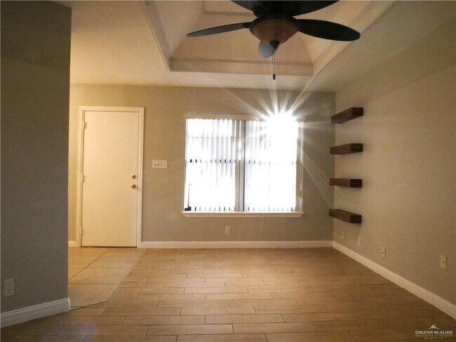Foto del edificio - 3803 N Crown Ln