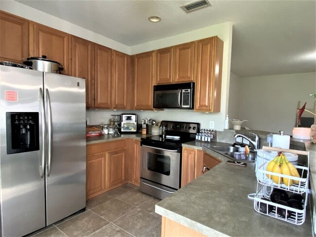 Building Photo - 4877 Castlegate Ct