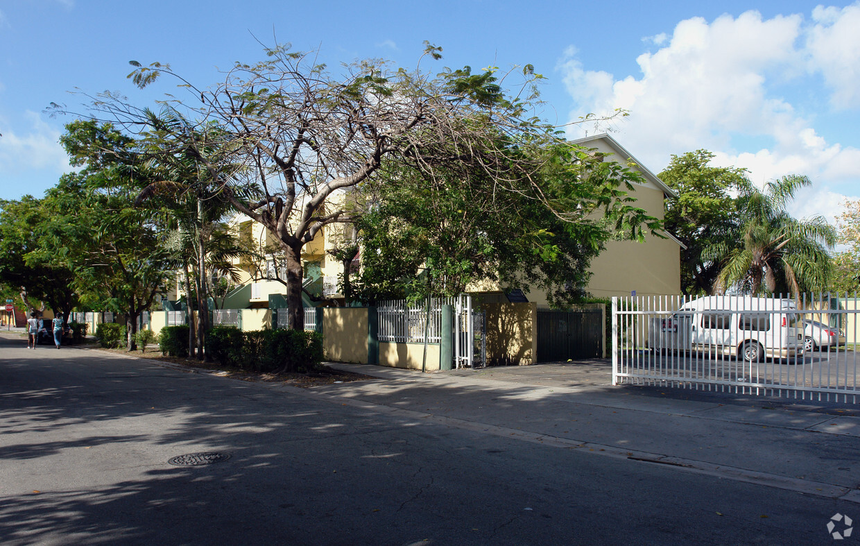 Building Photo - St. John Apartments