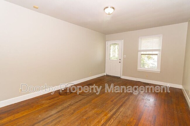Foto del edificio - 3112 6th Ave