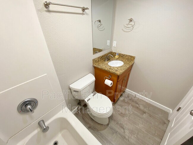 Foto del edificio - 762 Polk St S