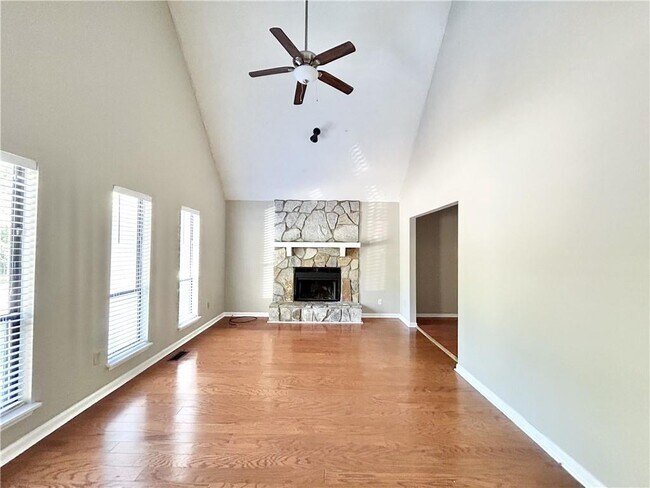 Building Photo - 9433 Cedar Creek Pl