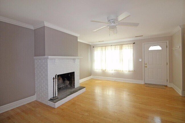 Foto del edificio - 109 N Franklin St