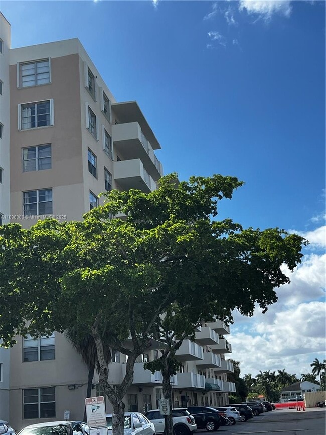 Foto del edificio - 1455 N Treasure Dr