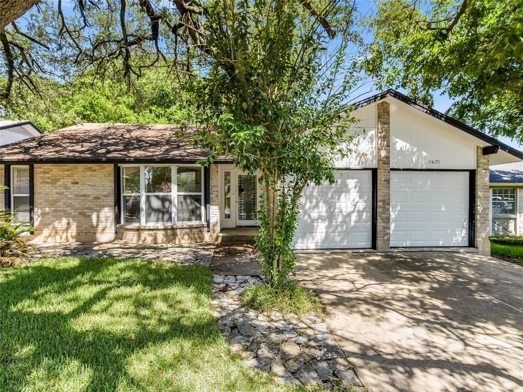 Primary Photo - 11622 Fast Horse Dr