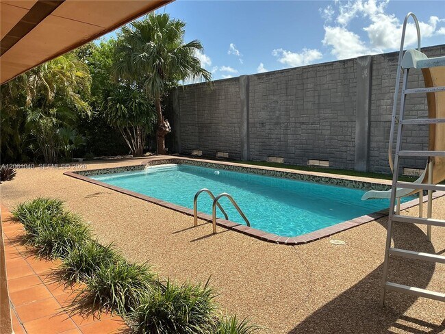 Foto del edificio - 2641 SW 117th Ct