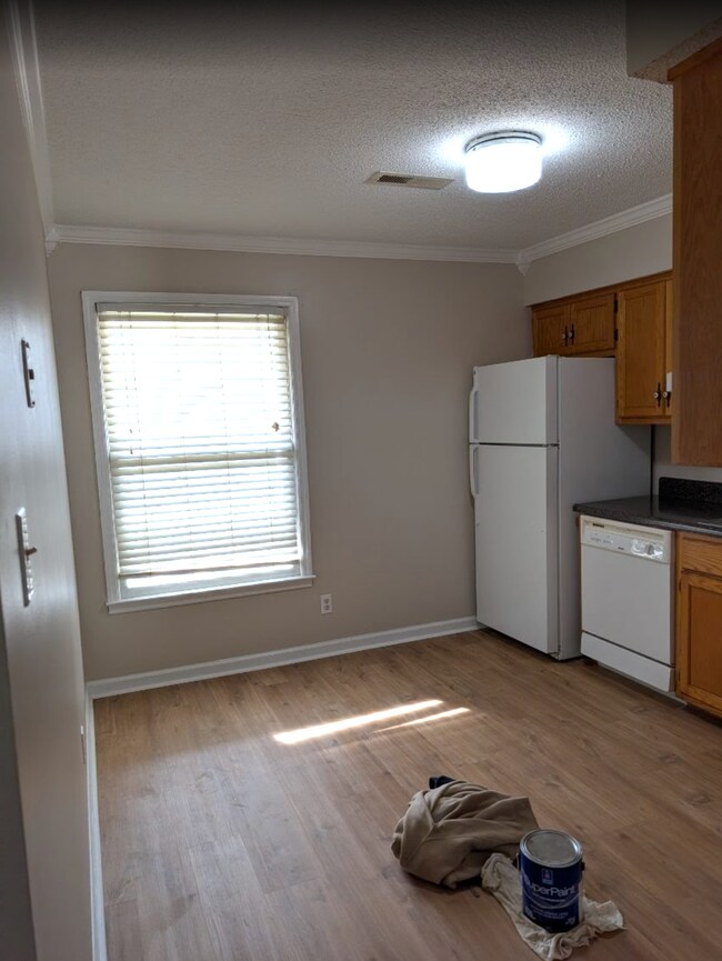 Foto del edificio - 2145 Westmead Dr SW