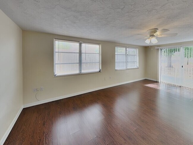 Foto del edificio - 6041 9th Ave
