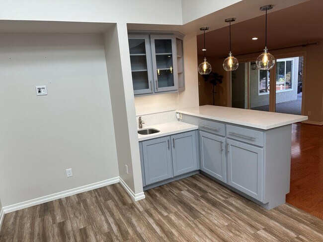 Foto del edificio - 13188 Whistler Ave