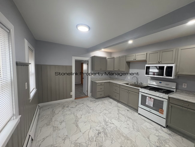 Building Photo - 68 Second Avenue