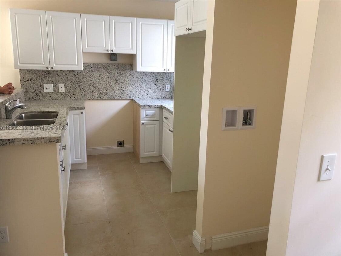 Foto del edificio - 1565 NW 47th St