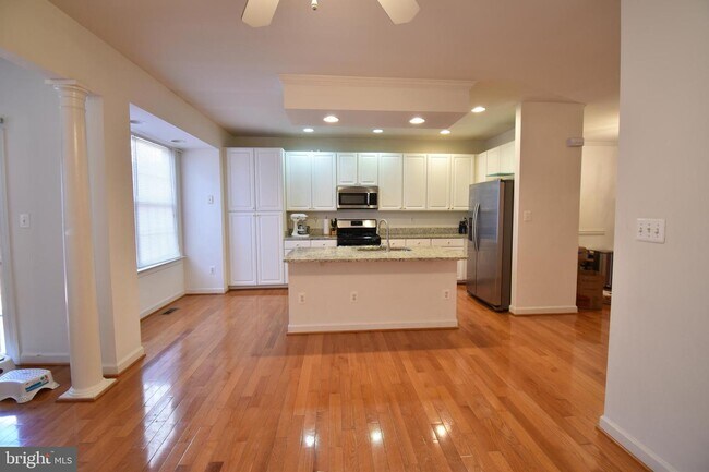 Building Photo - 4027 Royal Lytham Dr