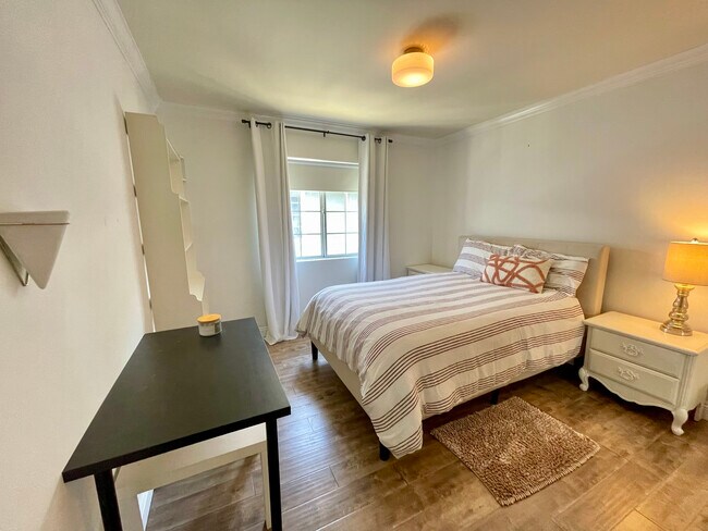 Foto del edificio - 11725 Lemay St