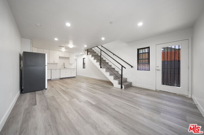 Foto del edificio - 4110 Normandie Ave